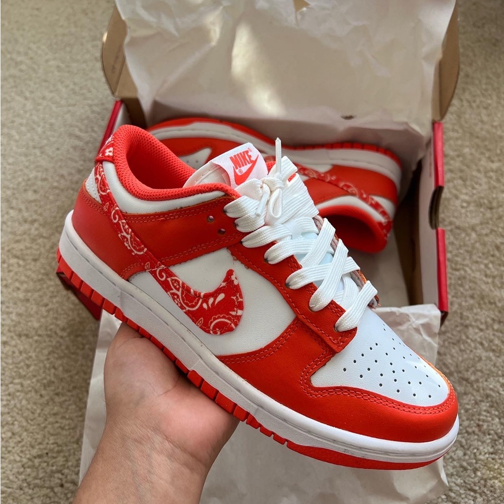 Nike dunk orange paisley 6.5W
